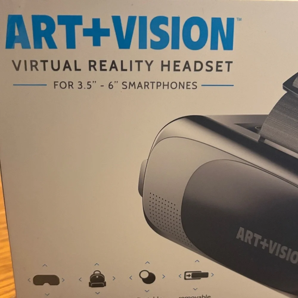 Black Virtual Reality Headset NWT